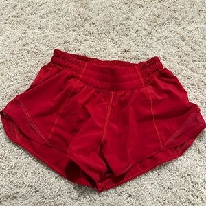 Lululemon deep red low rise 2.5” hotty hot shorts